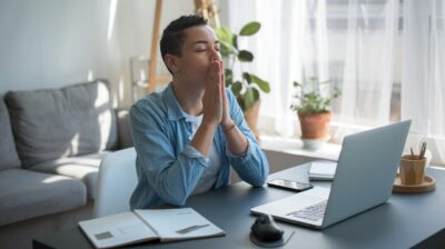 Comment intégrer le breathwork dans votre routine quotidienne grâce aux cours en ligne ?